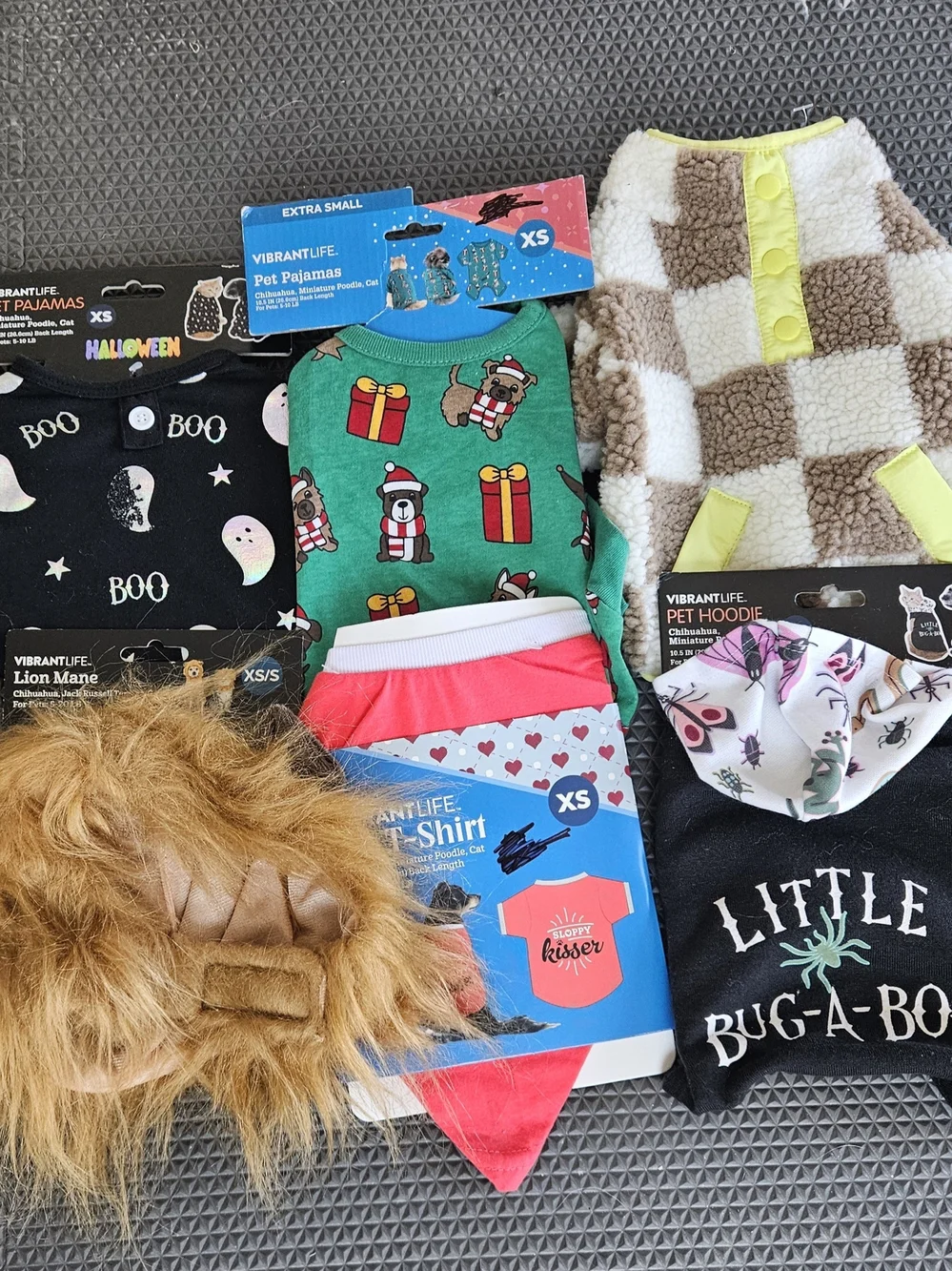 Lot of 6 Dog/Puppy Size XS Pajamas t-shirt Lion Mane Dresses Lot of 6
